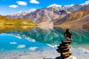 spiti valley Tempo traveller Hire